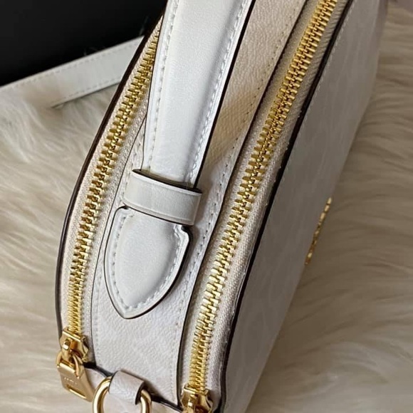 SOLD!!! 🎉SALE🎉 Coach Serena Satchel in Signature Canvas - Picture 6 of 10